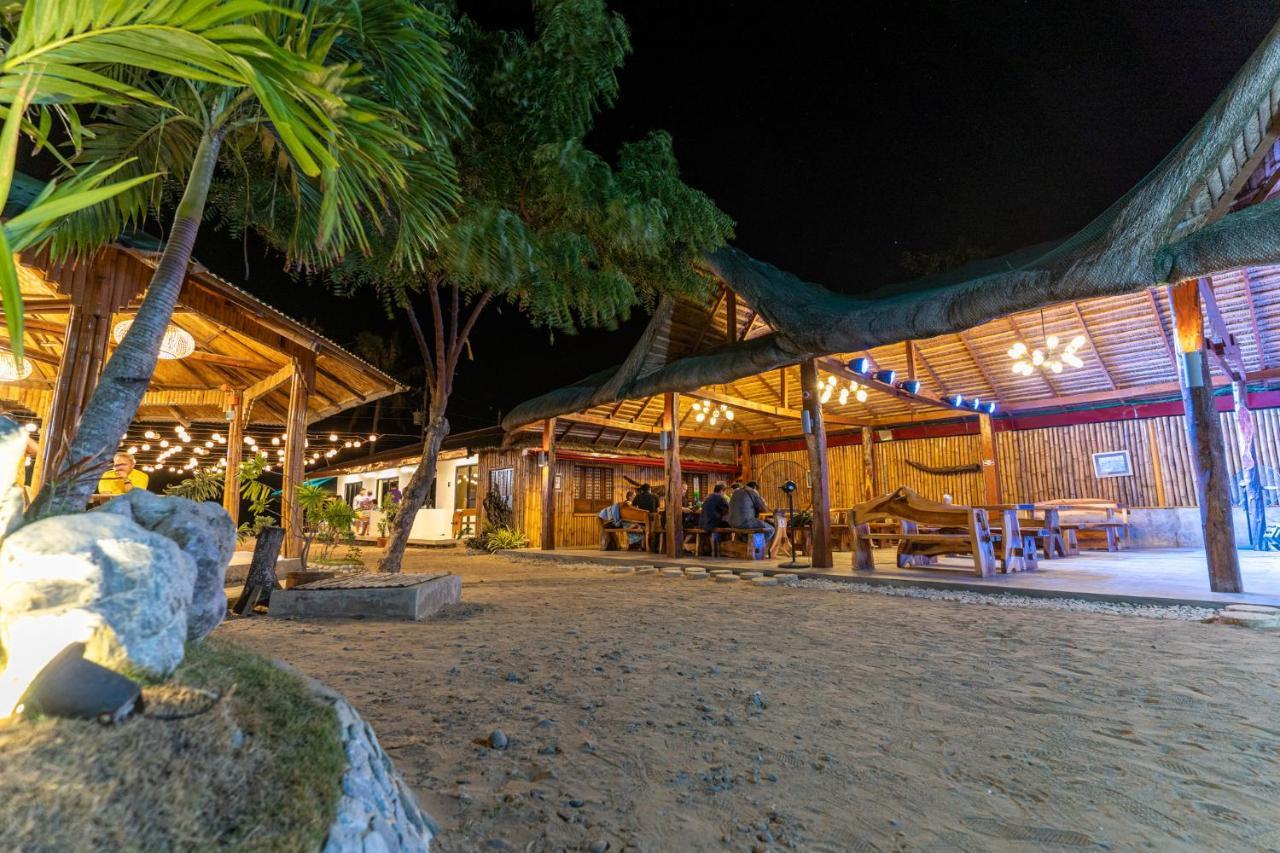 Bamboo Paraiso Resort At Bolo Beach Alaminos Buitenkant foto